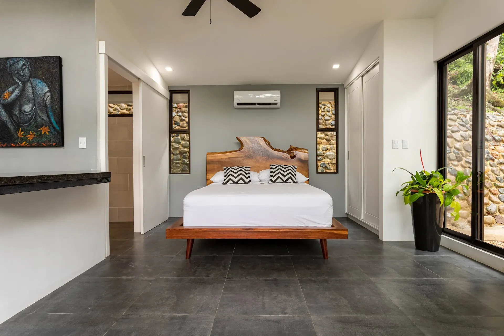 A casita suite open to the jungle